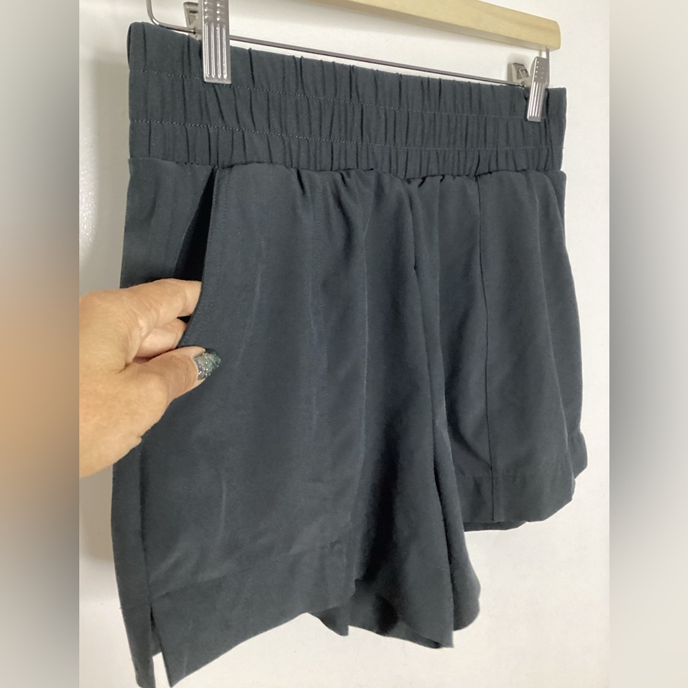 Abercrombie & Fitch High Waist Black Shorts M/L